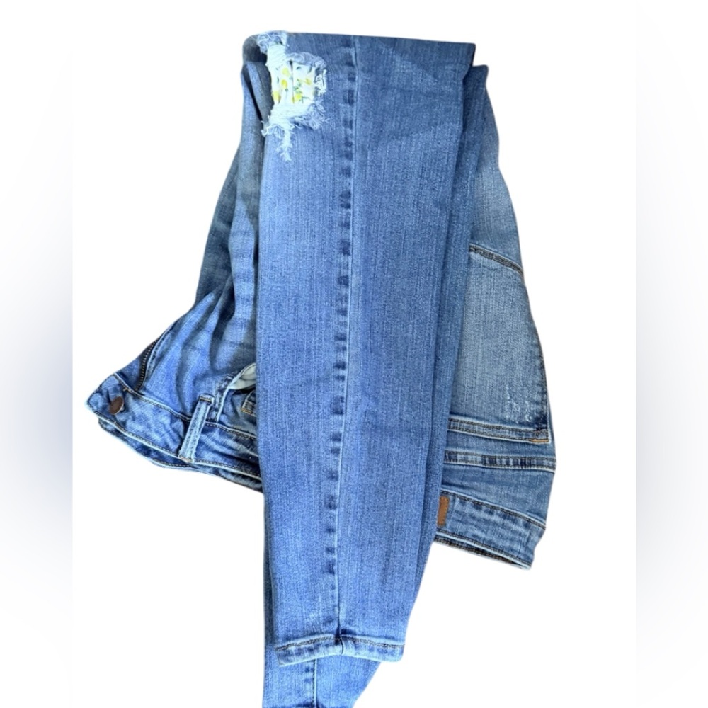 Judy Blue Women’s Distressed High Rise, Lemon Patch Skinny Fit - Picture 6 of 11